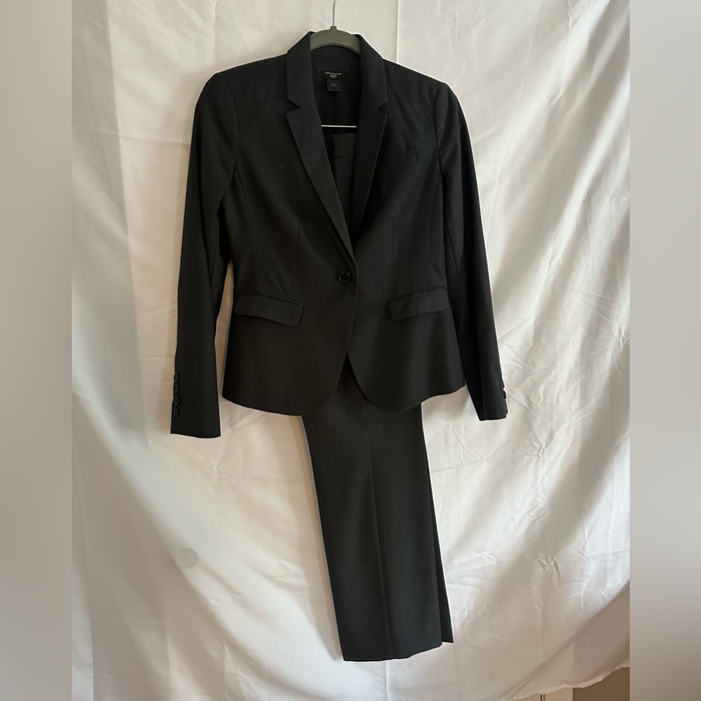 Ann Taylor Gray Suit size 4P